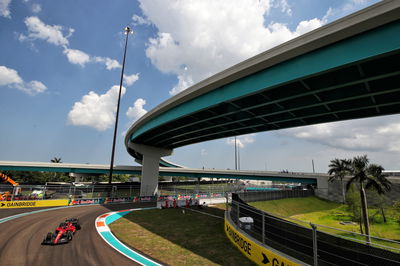 Carlos Sainz Jr (ESP) Ferrari F1-75. Formula 1 World Championship, Rd 5, Miami Grand Prix, Miami, Florida, USA, Practice