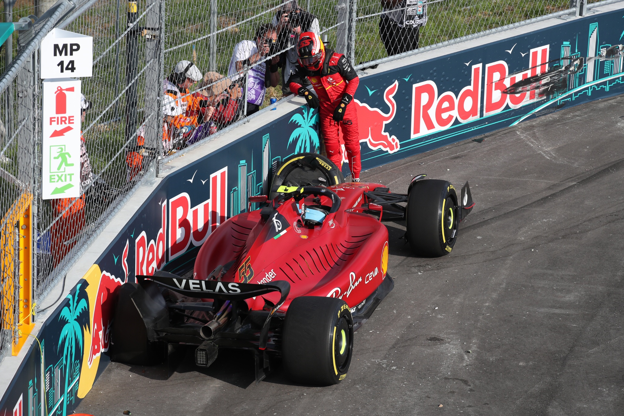 Carlos Sainz Jr ( ESP) Ferrari F1-75. Kejuaraan Dunia Formula 1, Rd 5, Miami Grand Prix, Miami, Florida, AS, Latihan