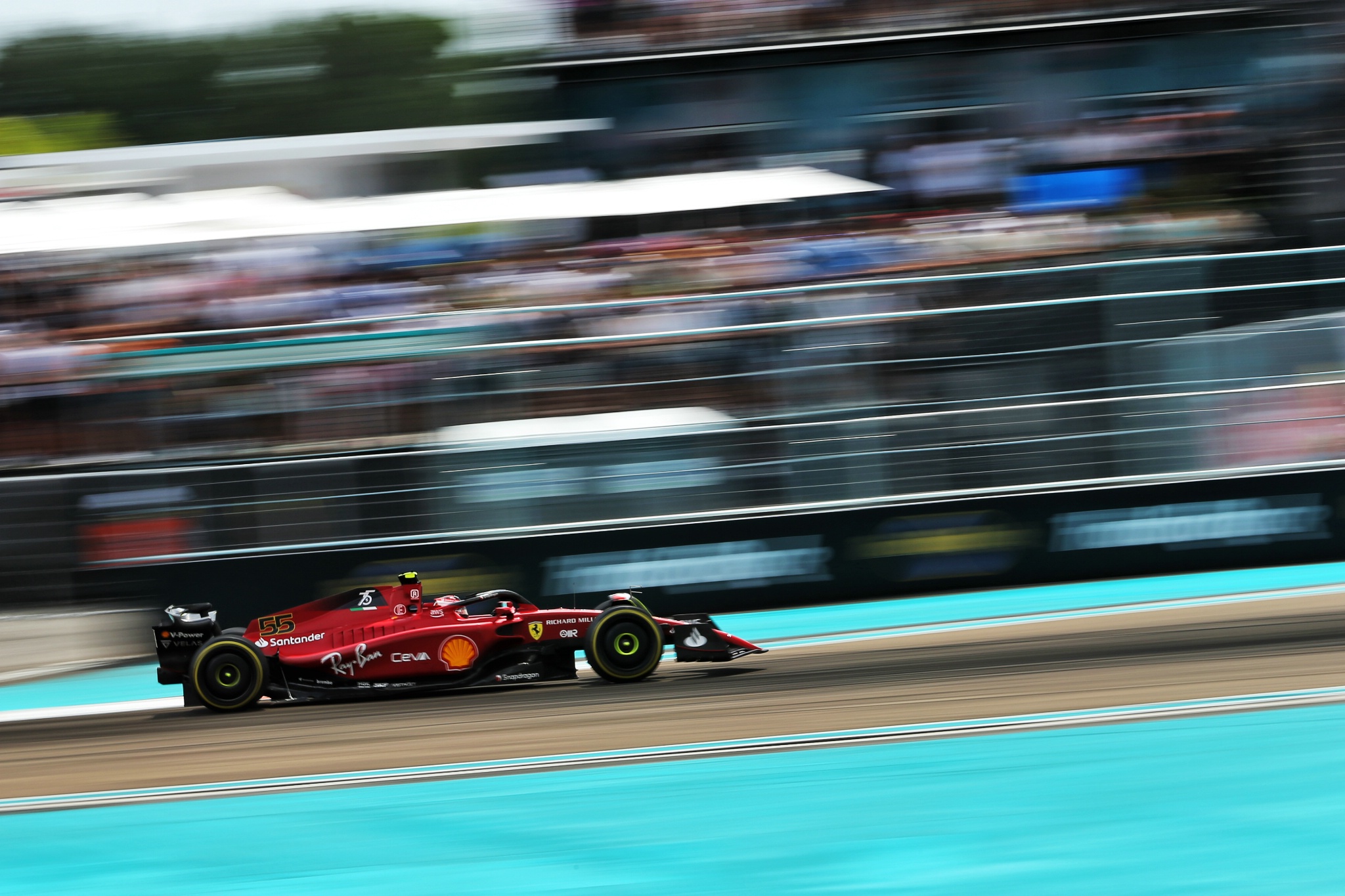 Carlos Sainz Jr ( ESP) Ferrari F1-75. Kejuaraan Dunia Formula 1, Rd 5, Miami Grand Prix, Miami, Florida, USA, Race