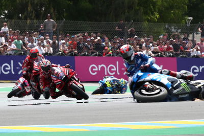 Jack Miller memimpin, Alex Rins crash, balapan MotoGP, MotoGP Prancis. 15 Mei