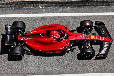 Charles Leclerc (MON) Ferrari F1-75.