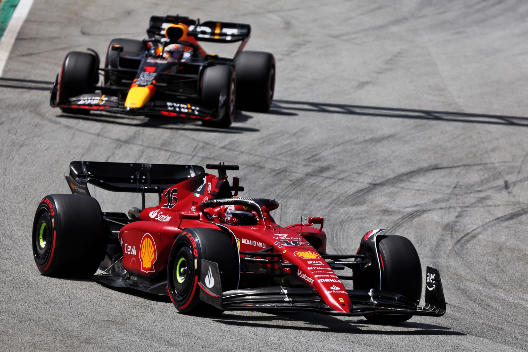 Charles Leclerc (MON) ) Ferrari F1-75. Kejuaraan Dunia Formula 1, Rd 6, Grand Prix Spanyol, Barcelona, Spanyol, Race