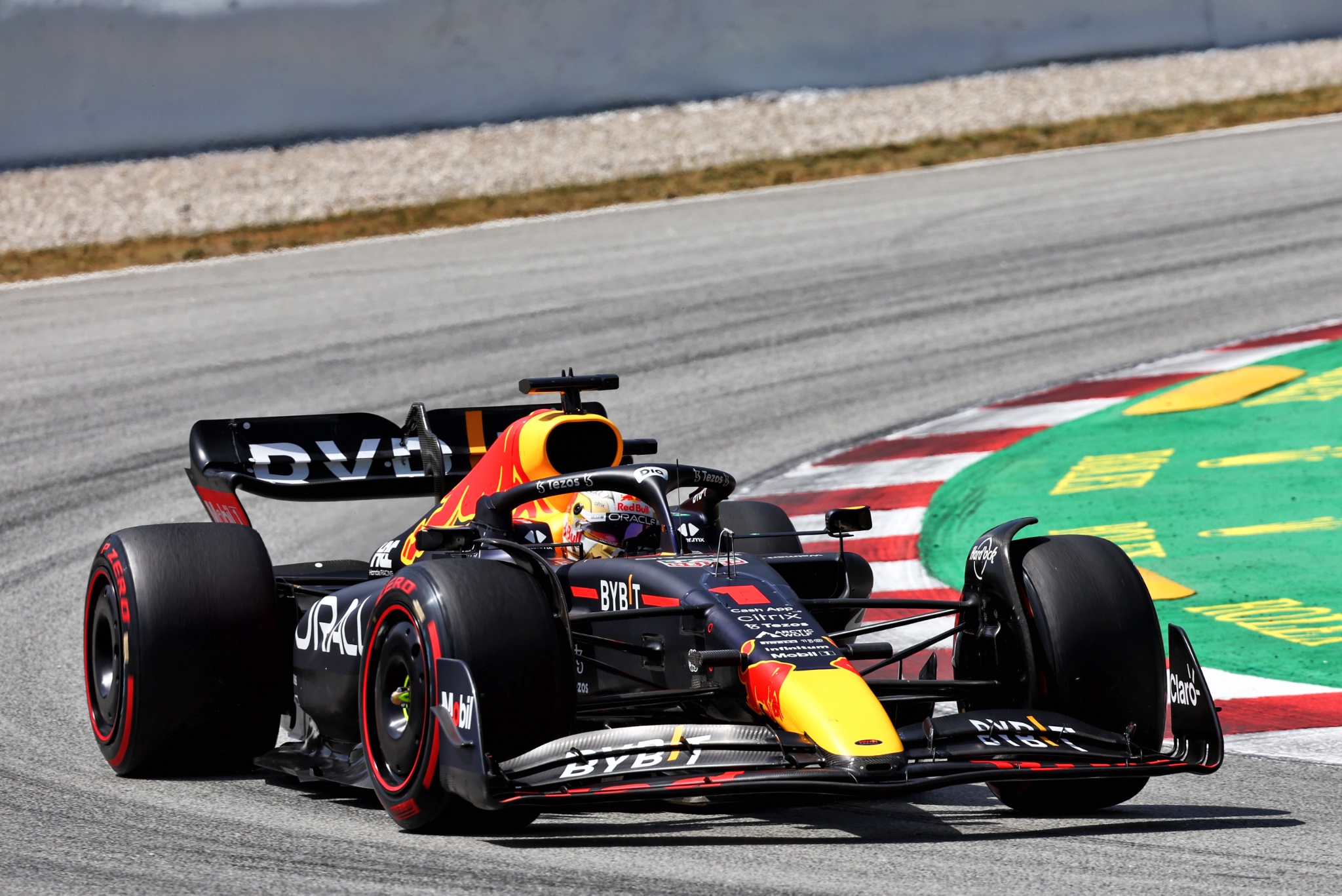 Max Verstappen (NLD) ) Red Bull Racing RB18. Kejuaraan Dunia Formula 1, Rd 6, Grand Prix Spanyol, Barcelona, Spain, Race