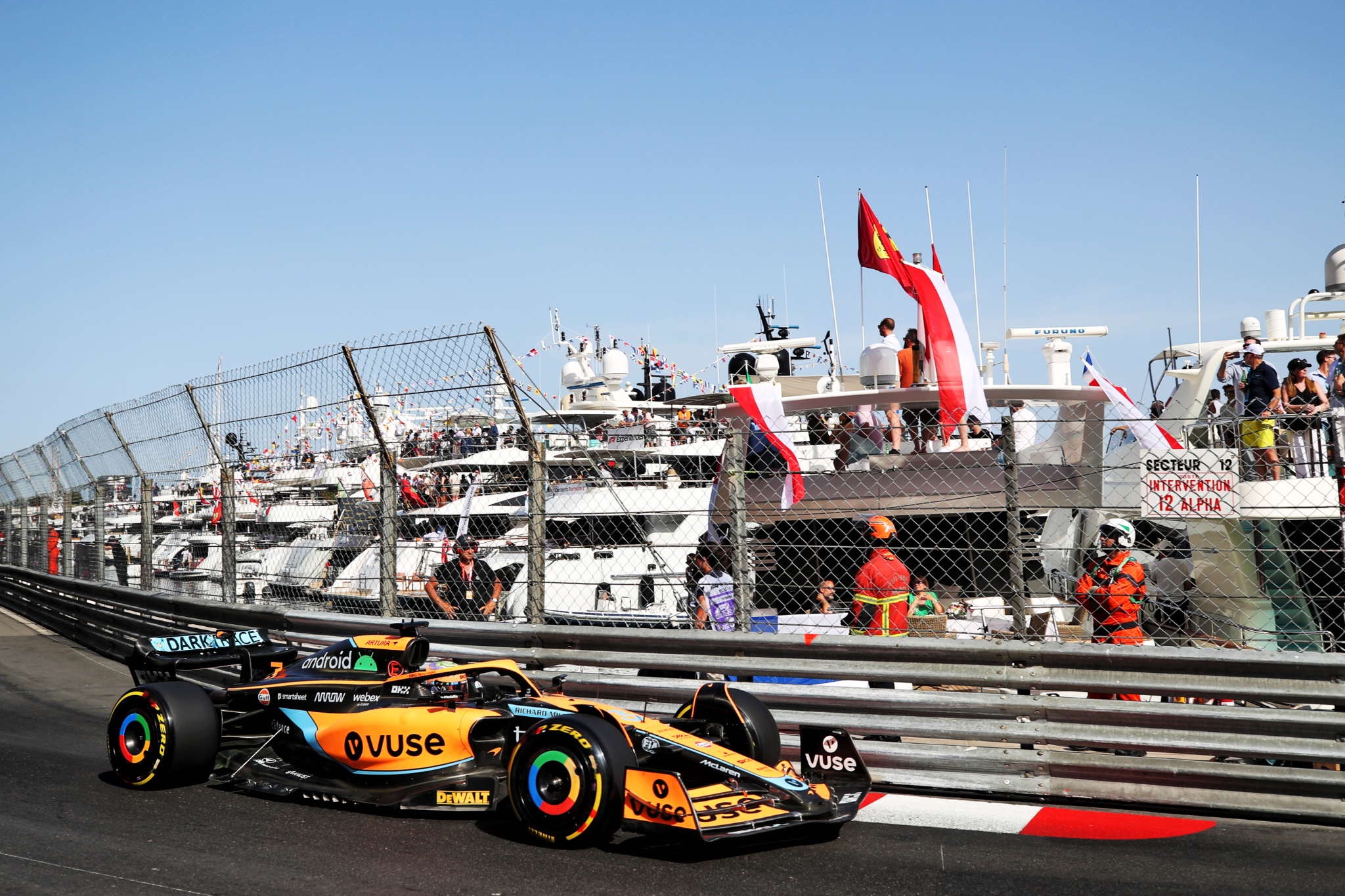 Daniel Ricciardo (AUS) ) McLaren MCL36. Kejuaraan Dunia Formula 1, Rd 7, Grand Prix Monaco, Monte Carlo, Monaco,