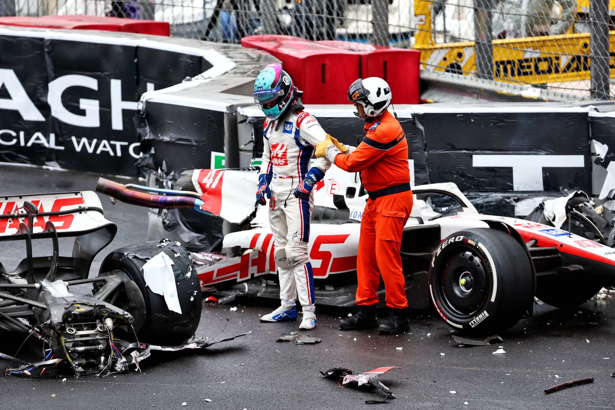 Mick Schumacher (GER) Haas VF-22 tersingkir dari balapan. Kejuaraan Dunia Formula 1, Rd 7, Monaco Grand Prix, Monte
