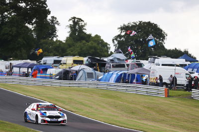 Stephen Jelley (GBR) - Team BMW BMW 330e M