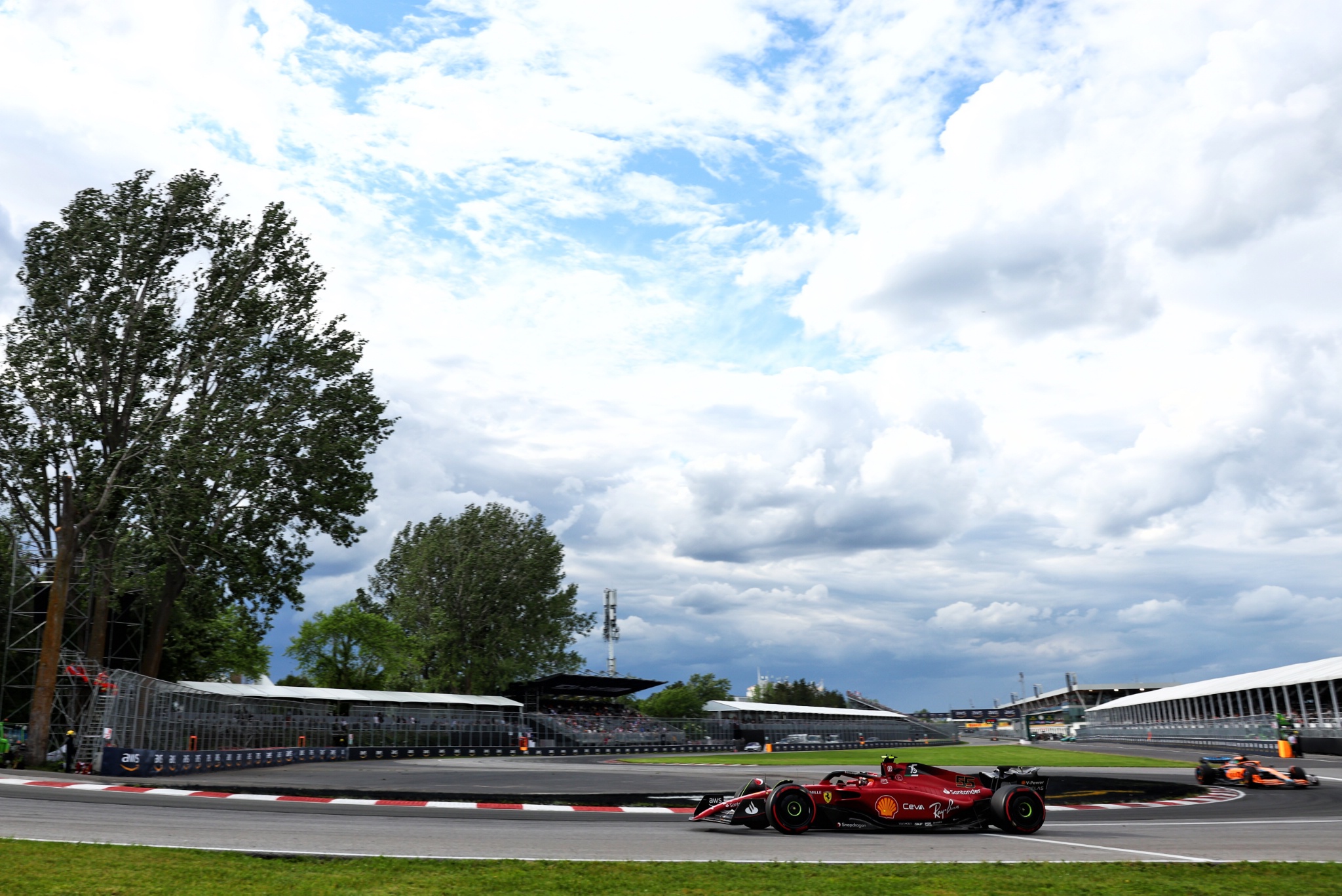 Carlos Sainz Jr (ESP) Ferrari F1-75. Formula 1 World Championship, Rd 9, Canadian Grand Prix, Montreal, Canada, Practice