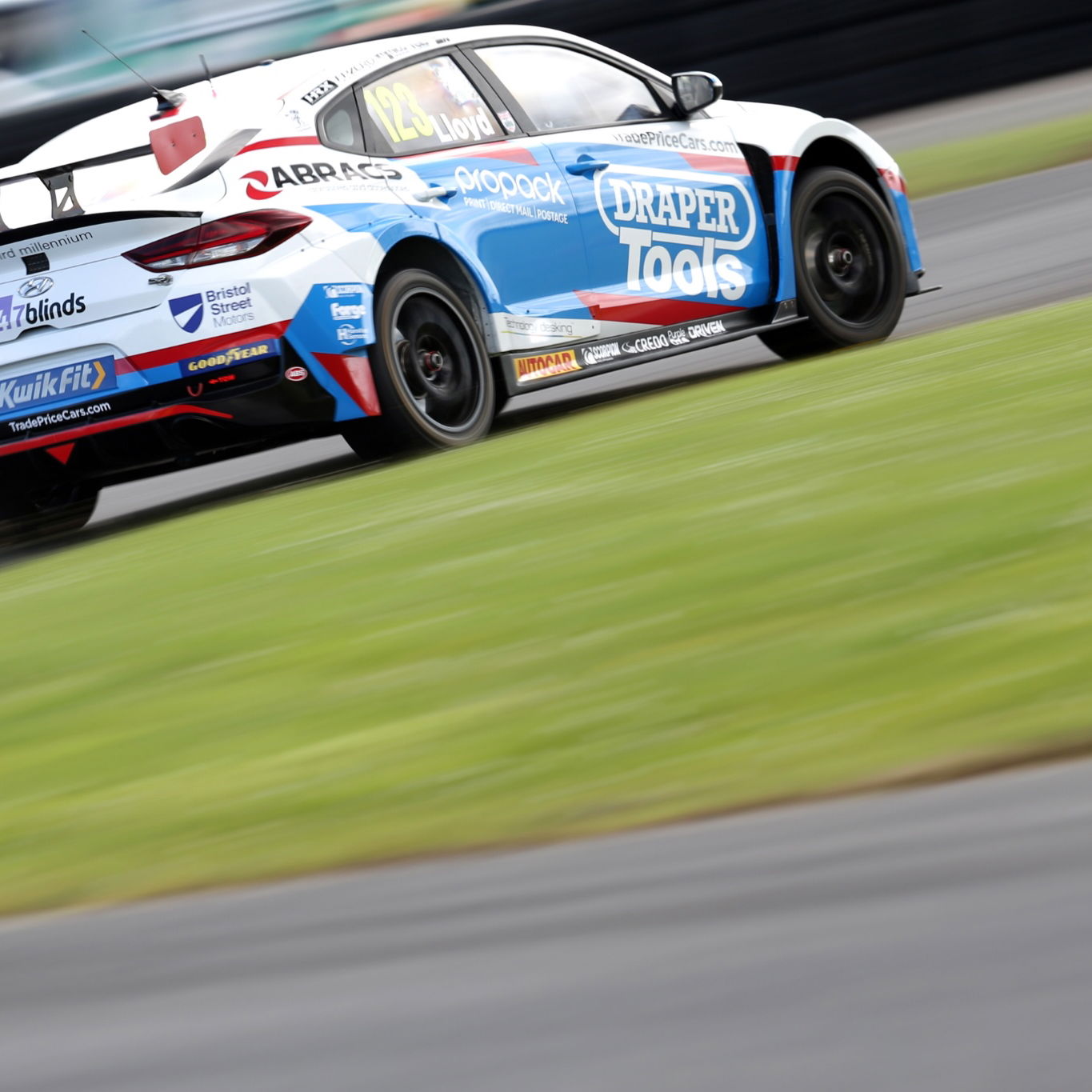 Daniel Lloyd (GBR) - Bristol Street Motors with EXCELR8 TradePriceCars.com Hyundai