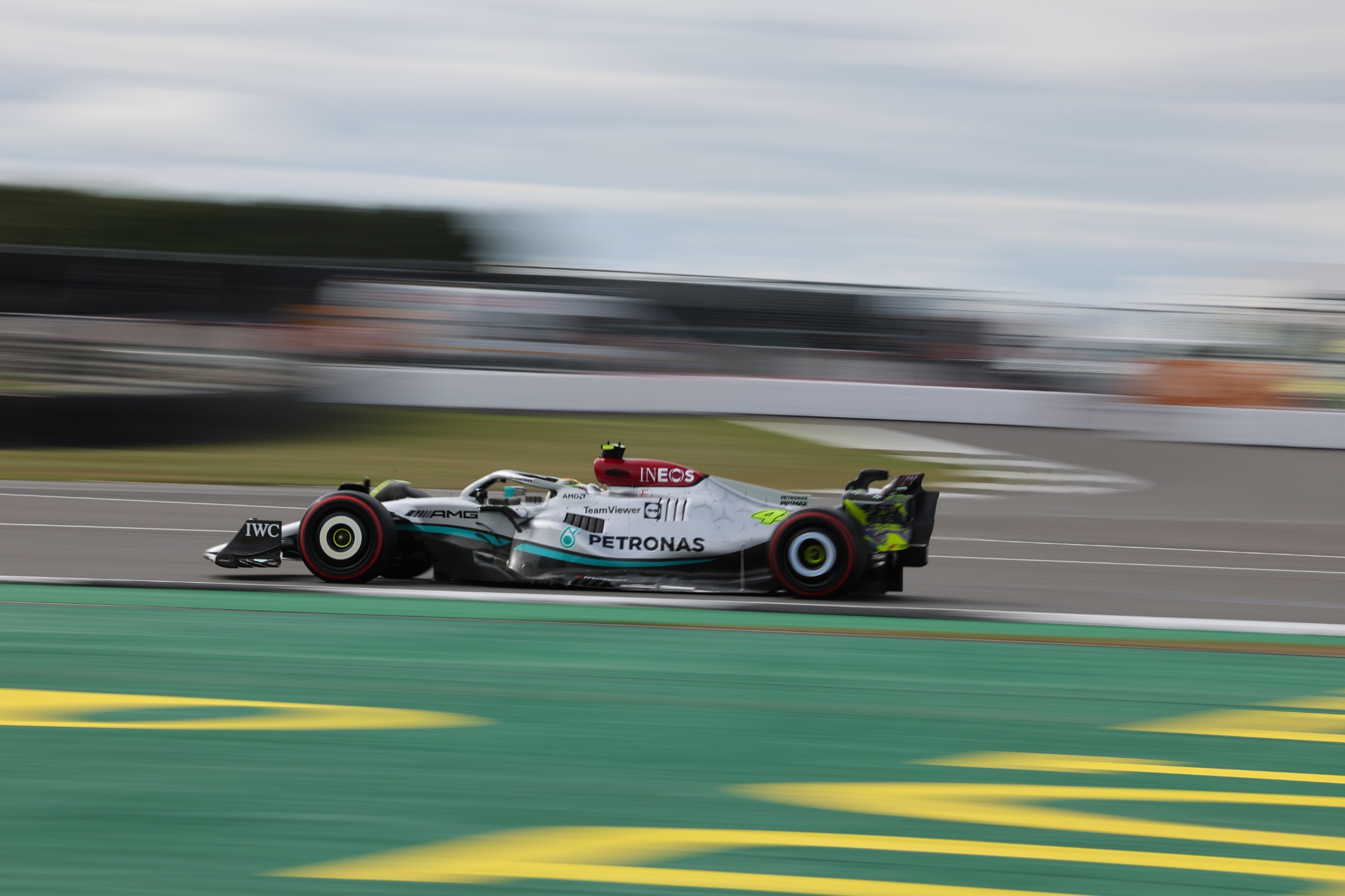 Lewis Hamilton (GBR) ) Mercedes AMG F1 W13. Kejuaraan Dunia Formula 1, Rd 10, Grand Prix Inggris, Silverstone, Inggris,
