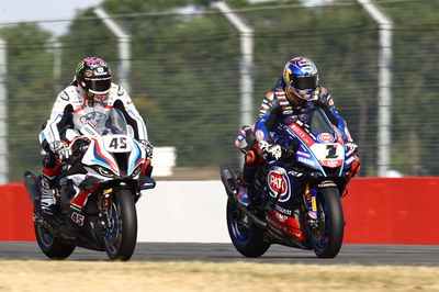 Scott Redding BMW, Toprak Razgatlioglu Yamaha WorldSBK Donington Park 2022