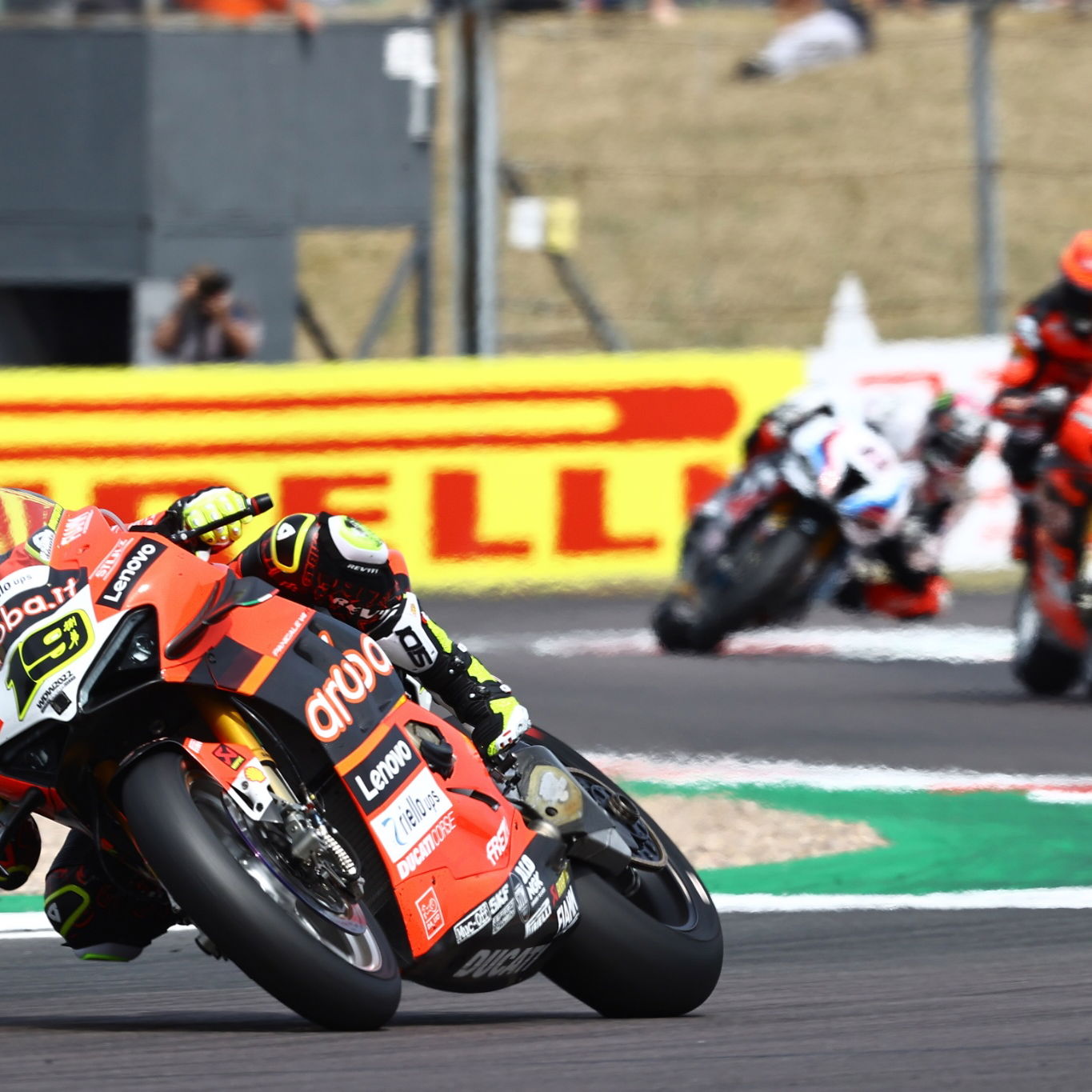 Alvaro Bautista, Michael Rinaldi, Ducati WorldSBK Donington Park
