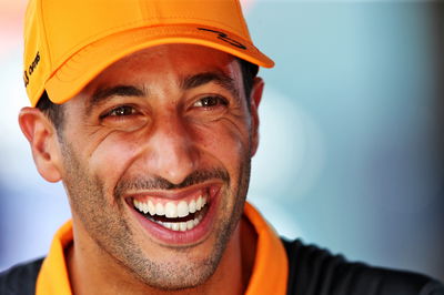 Daniel Ricciardo (AUS) McLaren. Formula 1 World Championship, Rd 12, French Grand Prix, Paul Ricard, France, Preparation