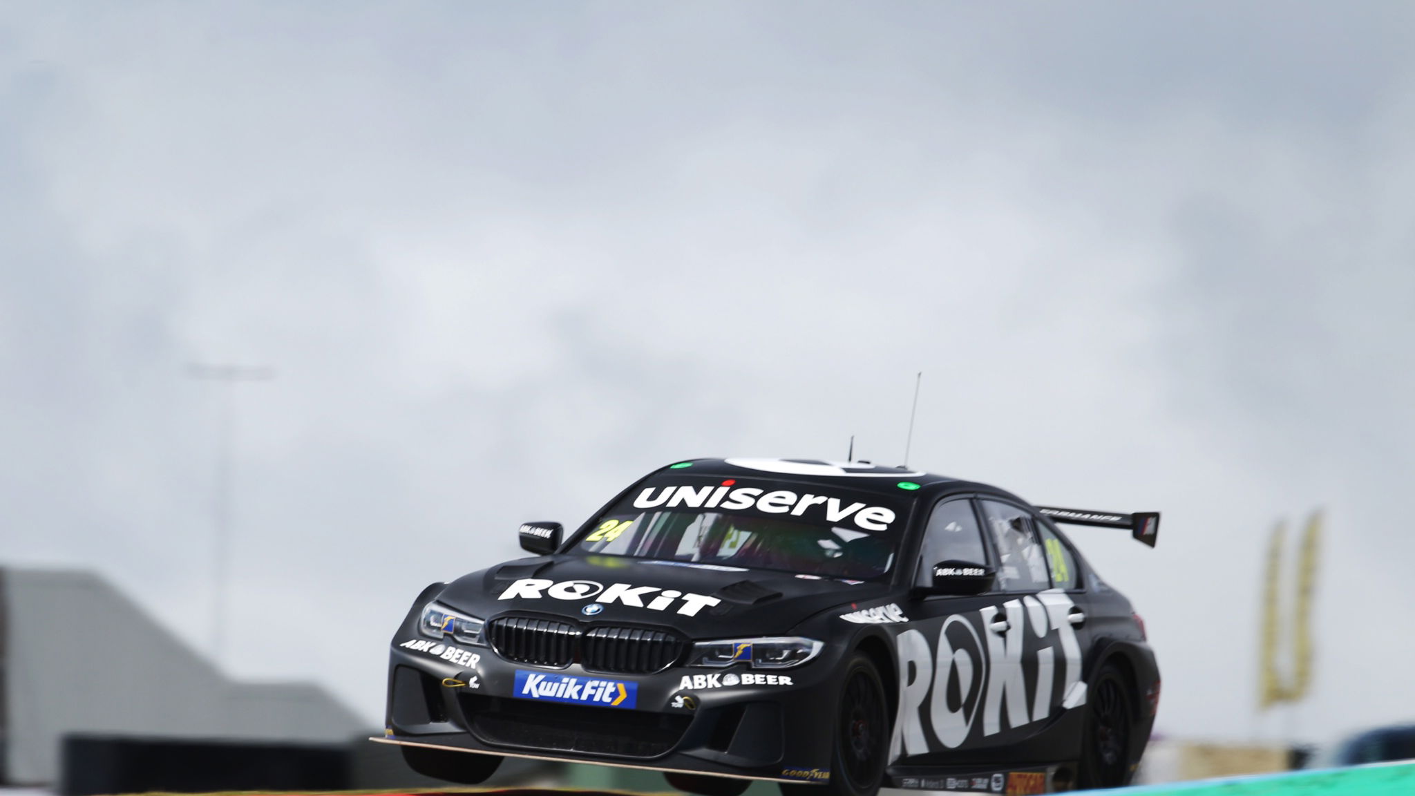 Jake Hill (GBR) - ROKiT MB Motorsport BMW 330e M
