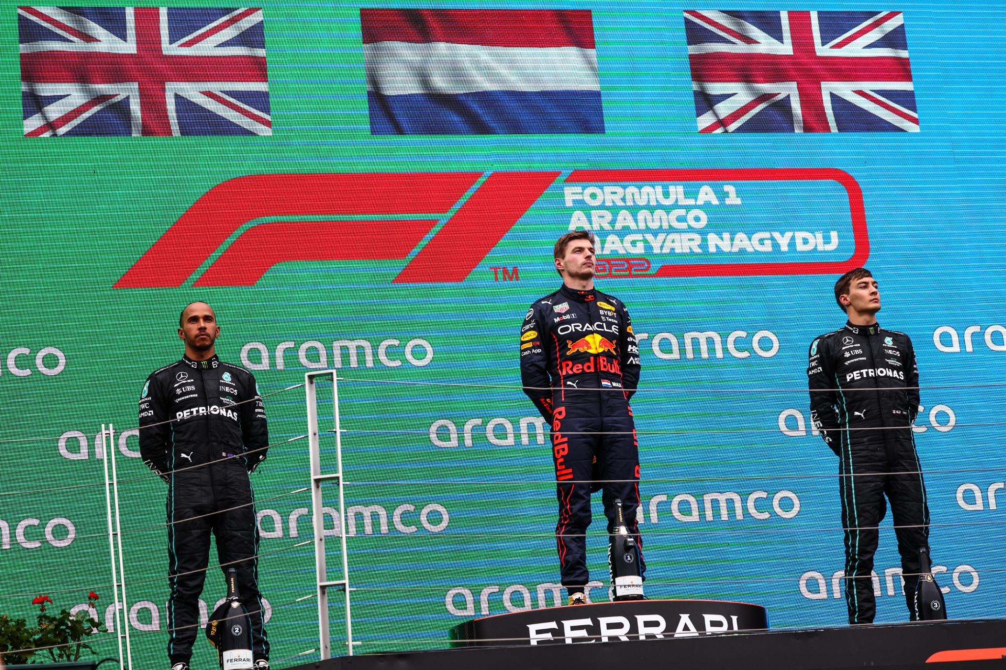 Lewis Hamilton (GBR), Mercedes AMG F1 Max Verstappen (NLD), Red Bull Racing George Russell (GBR), Mercedes AMG F1 Formula