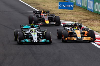 Lewis Hamilton (GBR ), Mercedes AMG F1 dan Lando Norris (GBR), Kejuaraan Dunia Formula 1 Tim McLaren F1, Rd 13,