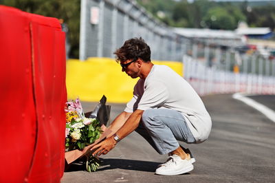 Pierre Gasly (FRA) AlphaTauri pays his respects to Anthoine Hubert. Formula 1 World Championship, Rd 14, Belgian Grand