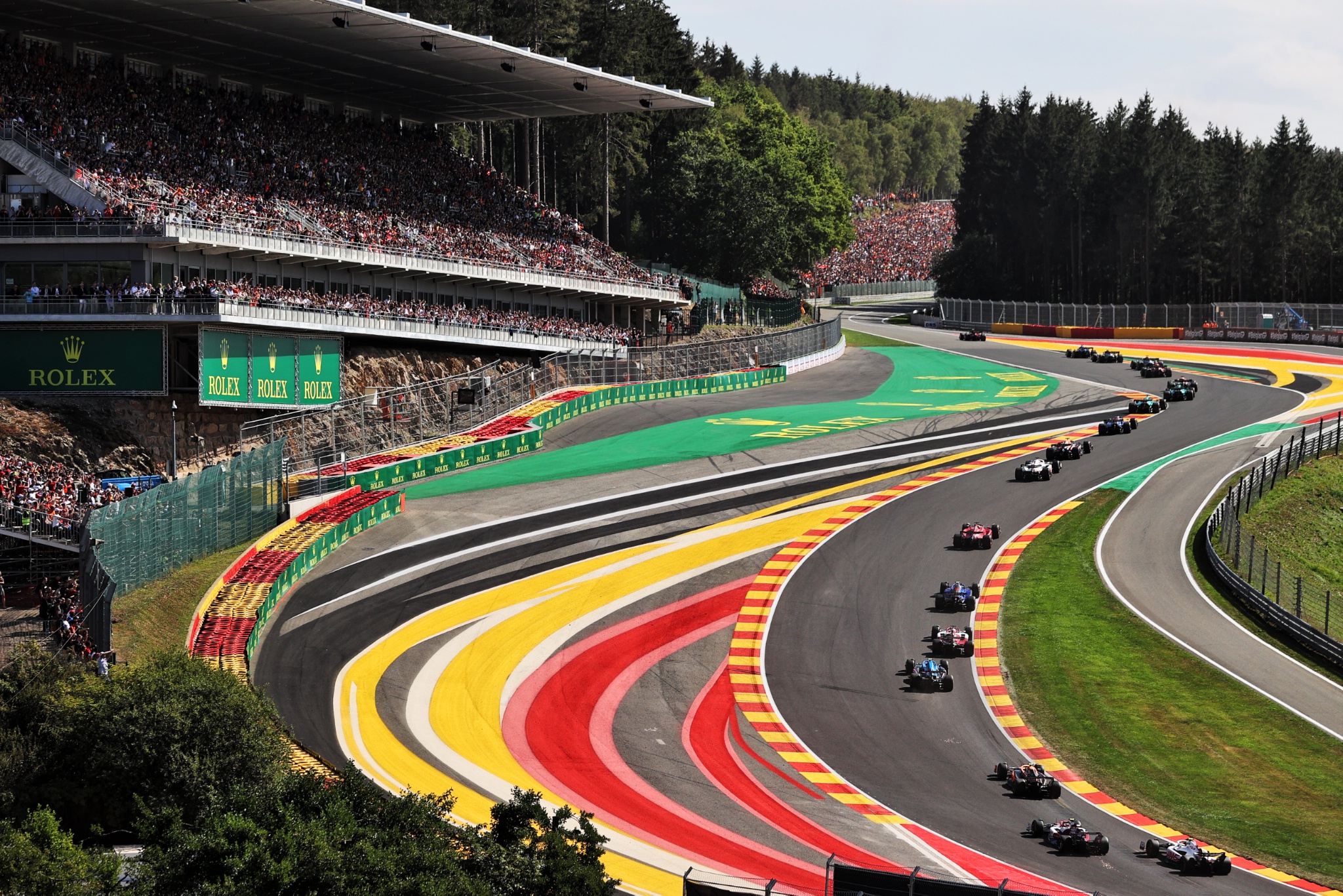 The start of the race. Formula 1 World Championship, Rd 14, Belgian Grand Prix, Spa Francorchamps, Belgium, Race Day.-