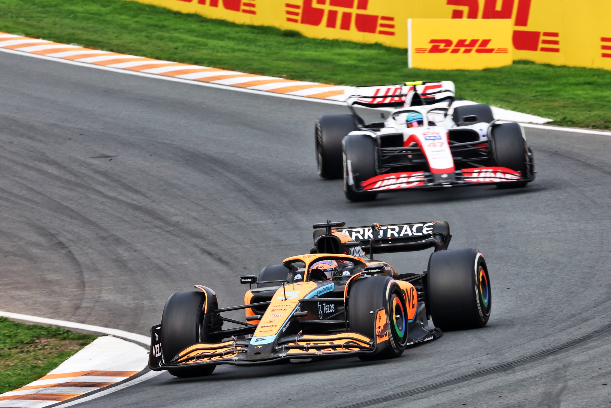 Daniel Ricciardo (AUS) ) McLaren MCL36. Kejuaraan Dunia Formula 1, Rd 14, Grand Prix Belanda, Zandvoort, Belanda, Race