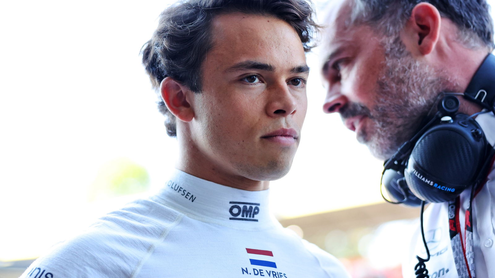 (L to R): Nyck de Vries (NLD) Williams Racing Reserve Driver with James Urwin (GBR) Williams Racing Race Engineer. Formula