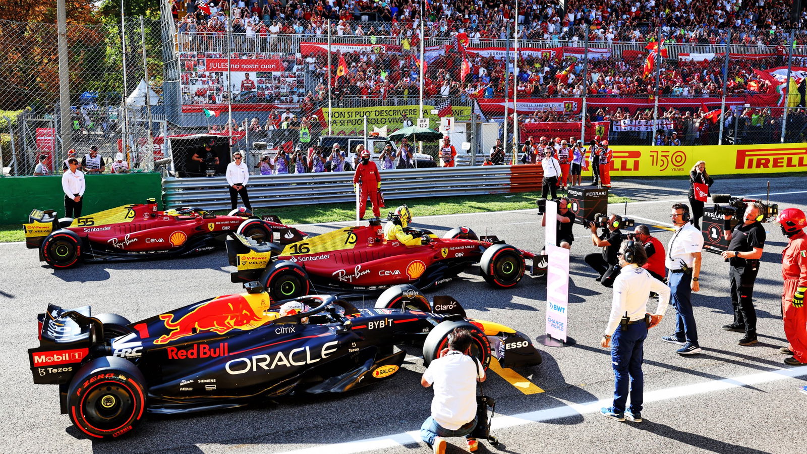 Charles Leclerc Ferrari F1-75 Verstappen Red Bull Racing RB18 Max Verstappen Red Bull Racing RB18
