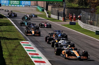 Daniel Ricciardo (AUS) McLaren MCL36 at the start of the race. Formula 1 World Championship, Rd 16, Italian Grand Prix,