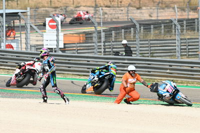 Alonso Lopez crash, Moto2 race, Aragon MotoGP, 18 September