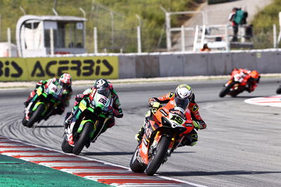 Alvaro Bautista, Alex Lowes dan Jonathan Rea, balapan superpole Catalunya WorldSBK, 25 September