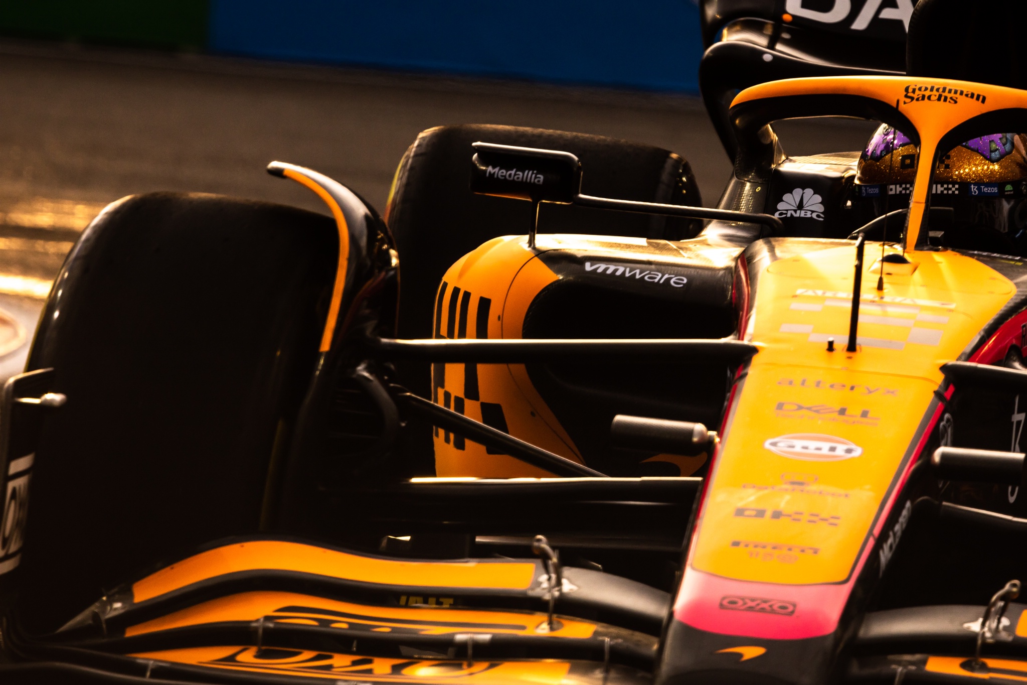 Daniel Ricciardo (AUS) ) McLaren MCL36. Kejuaraan Dunia Formula 1, Rd 17, Grand Prix Singapura, Jalan Marina Bay
