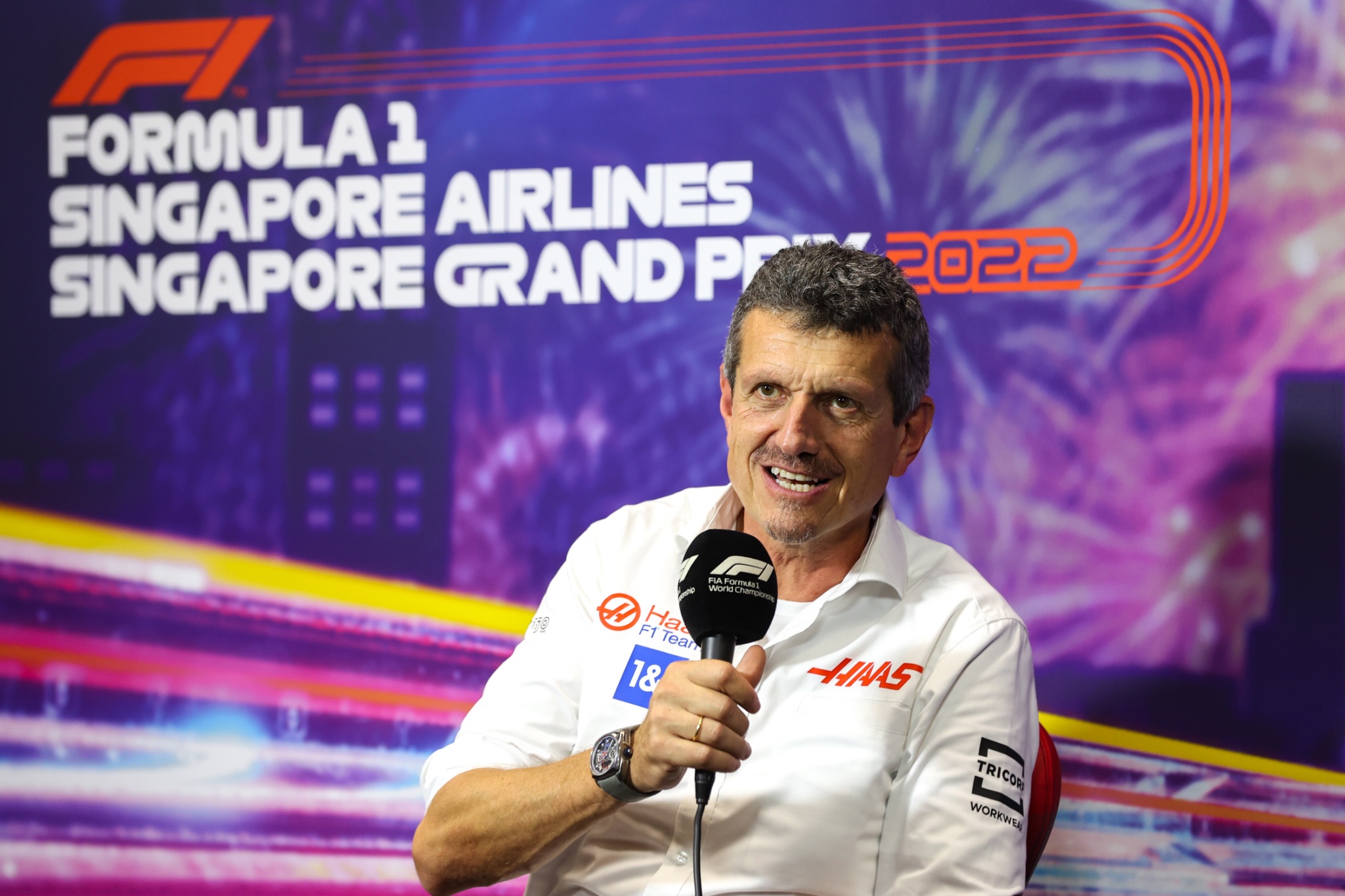 Guenther Steiner (ITA) ) Ketua Tim F1 Haas dalam Konferensi Pers FIA. Kejuaraan Dunia Formula 1, Rd 17, Singapura
