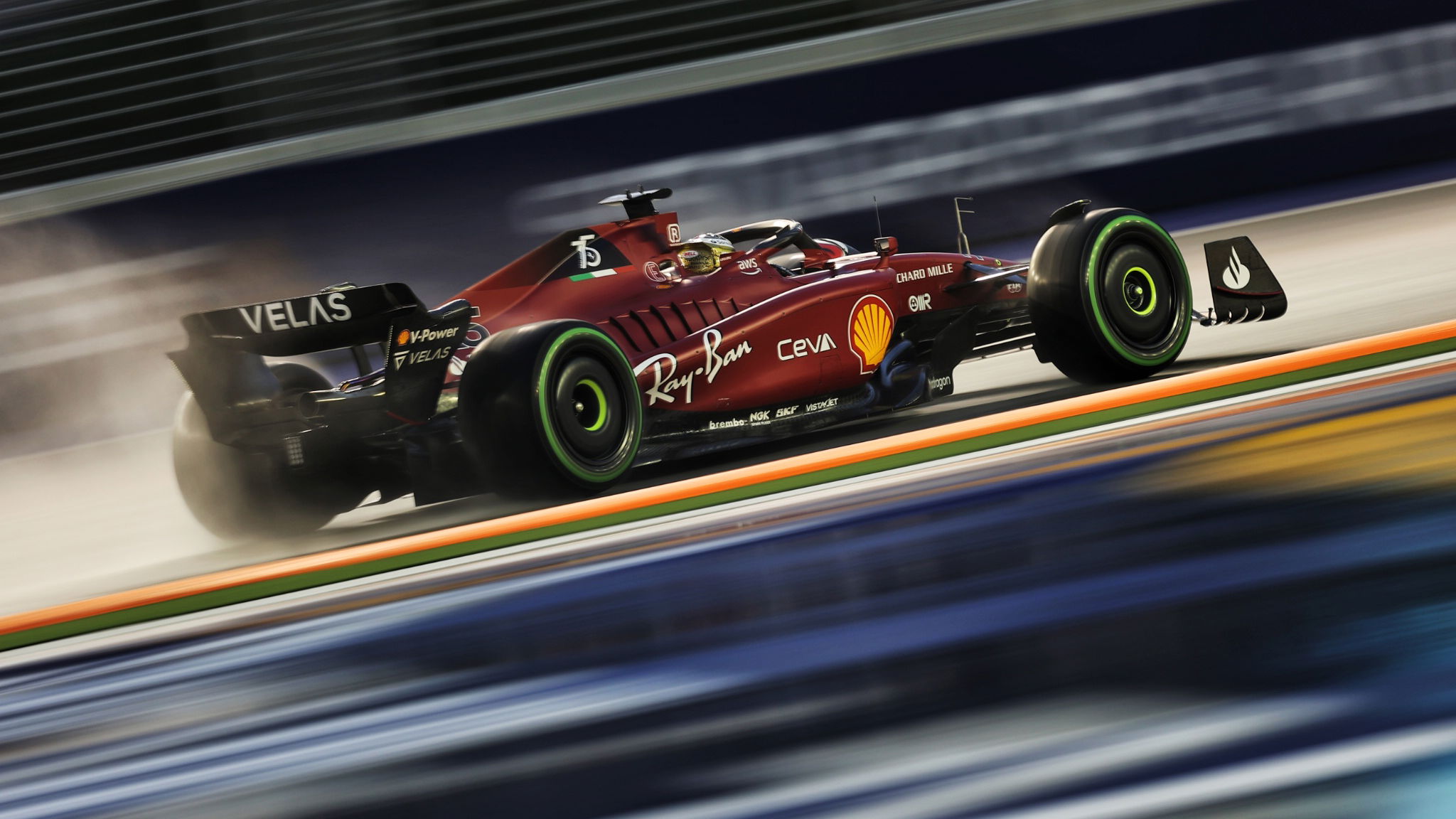 Charles Leclerc (MON) Ferrari F1-75. 
