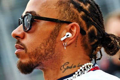 Lewis Hamilton (GBR) Mercedes AMG F1 on the drivers parade. Formula 1 World Championship, Rd 17, Singapore Grand Prix,