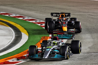 Lewis Hamilton (GBR) Mercedes AMG F1 W13. Formula 1 World Championship, Rd 17, Singapore Grand Prix, Marina Bay Street