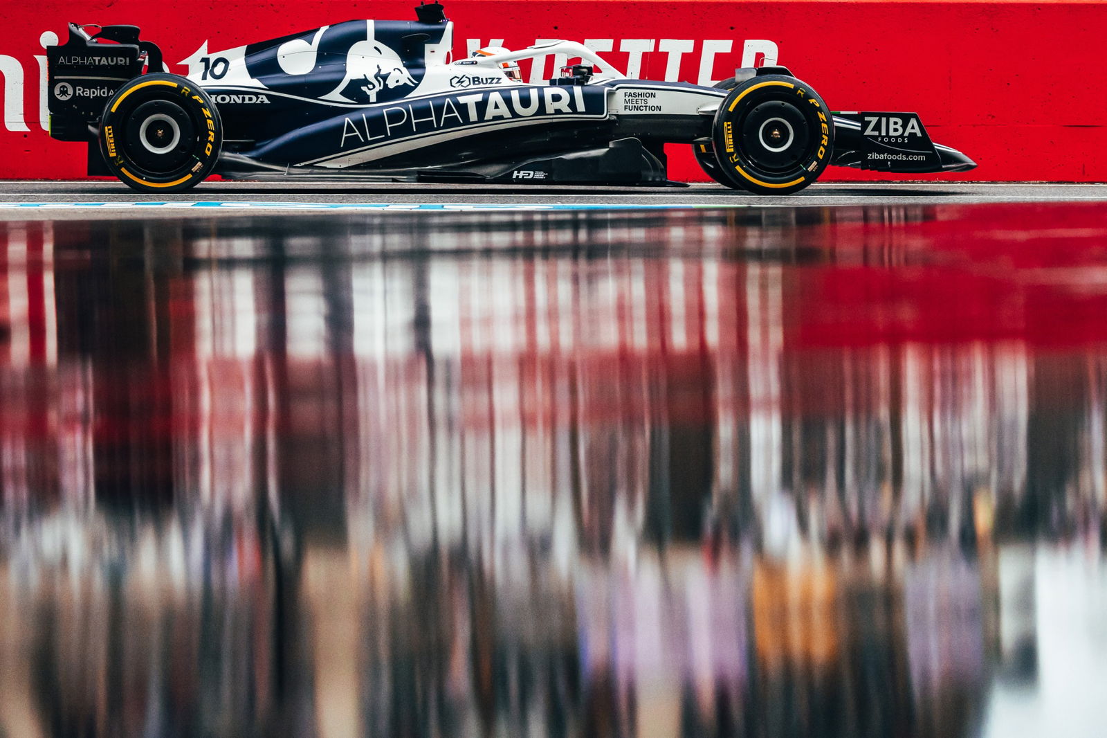 Pierre Gasly (FRA) AlphaTauri AT03. Formula 1 World Championship, Rd 18, Japanese Grand Prix, Suzuka, Japan, Qualifying