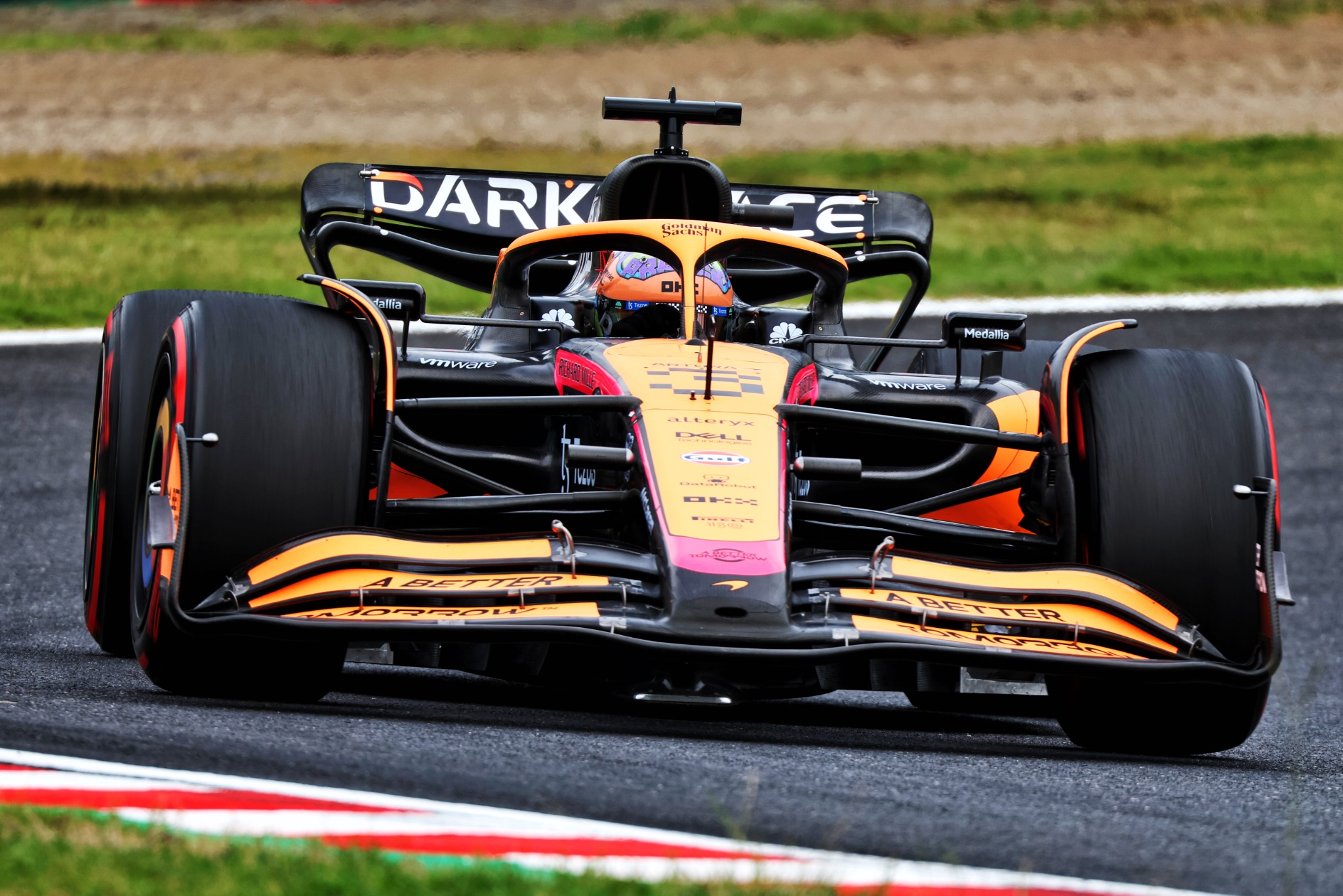 Daniel Ricciardo (AUS) McLaren MCL36. Formula 1 World Championship, Rd 18, Japanese Grand Prix, Suzuka, Japan, Qualifying