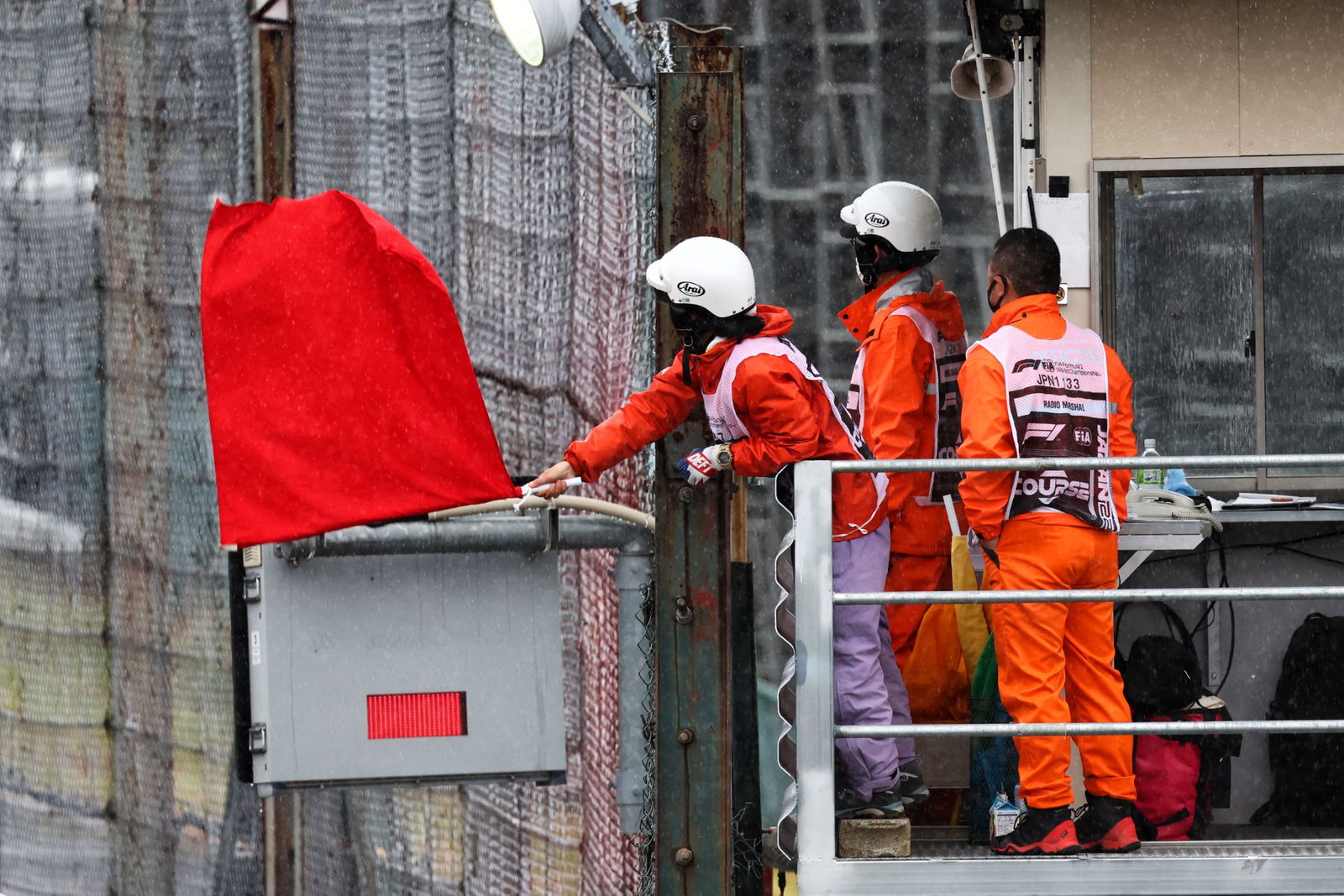 The race is stopped. Formula 1 World Championship, Rd 18, Japanese Grand Prix, Suzuka, Japan, Race Day.-