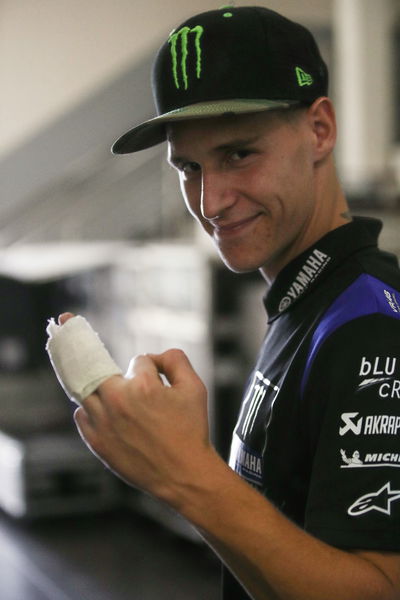 Fabio Quartararo with broken finger, Malaysian MotoGP, 22 October