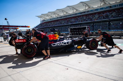 Sergio Perez (MEX) Red Bull Racing RB18. Formula 1 World Championship, Rd 19, United States Grand Prix, Austin, Texas,