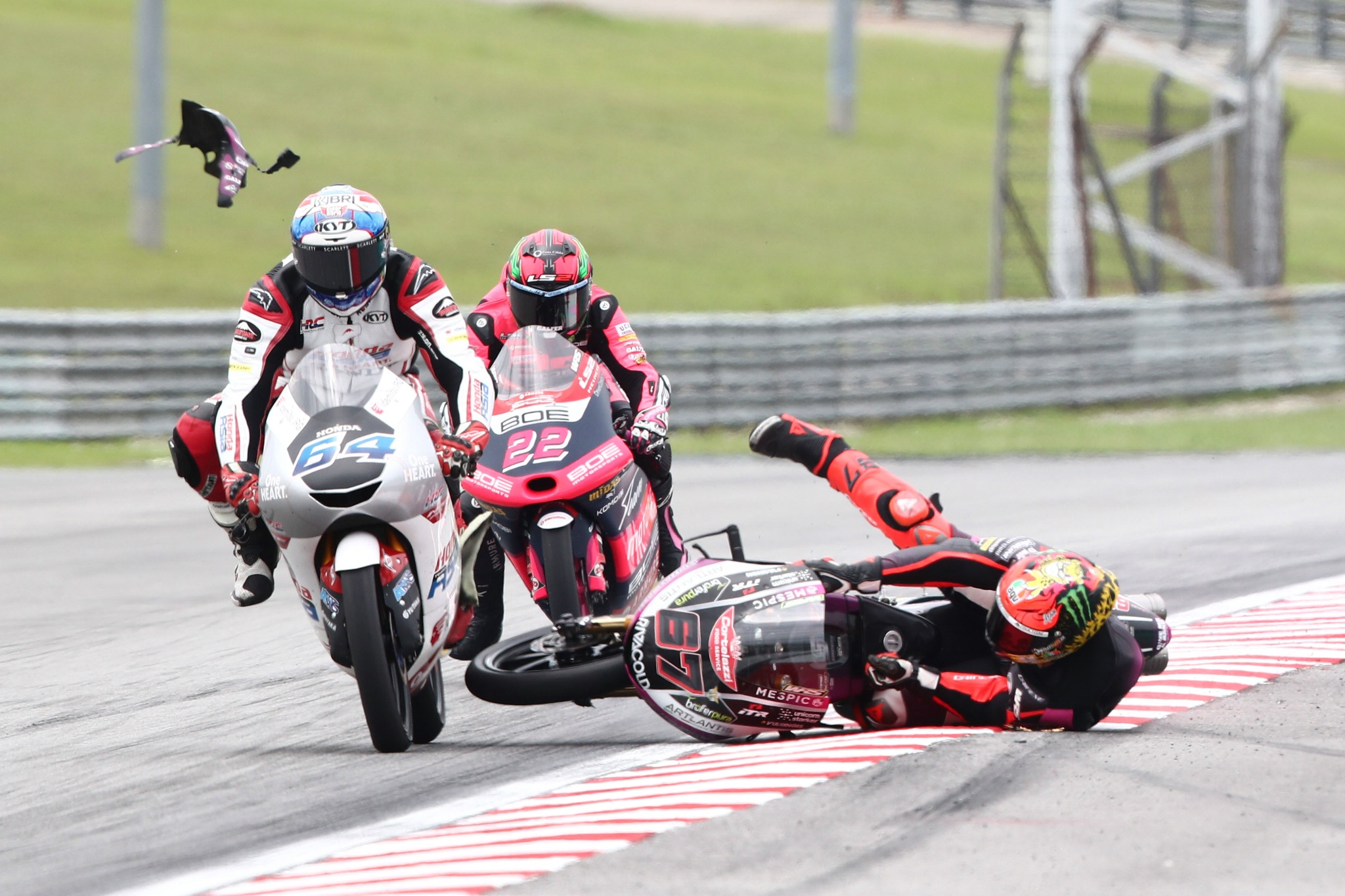 Alberto Surra crash, Moto3 race, Malaysian MotoGP, 23 October