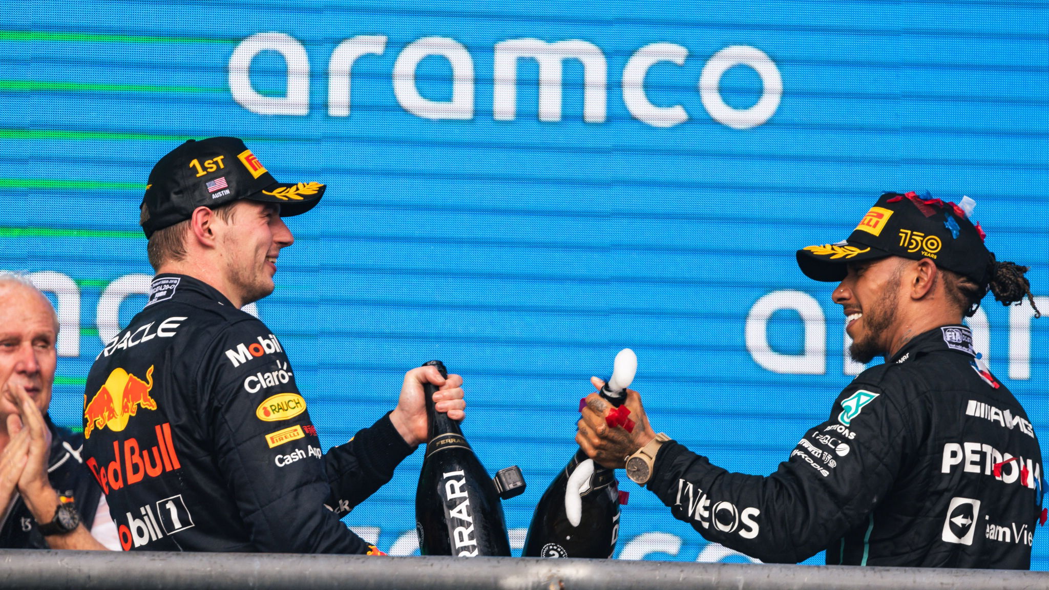 (L to R): Race winner Max Verstappen (NLD) Red Bull Racing celebrates with Lewis Hamilton (GBR) Mercedes AMG F1 on the
