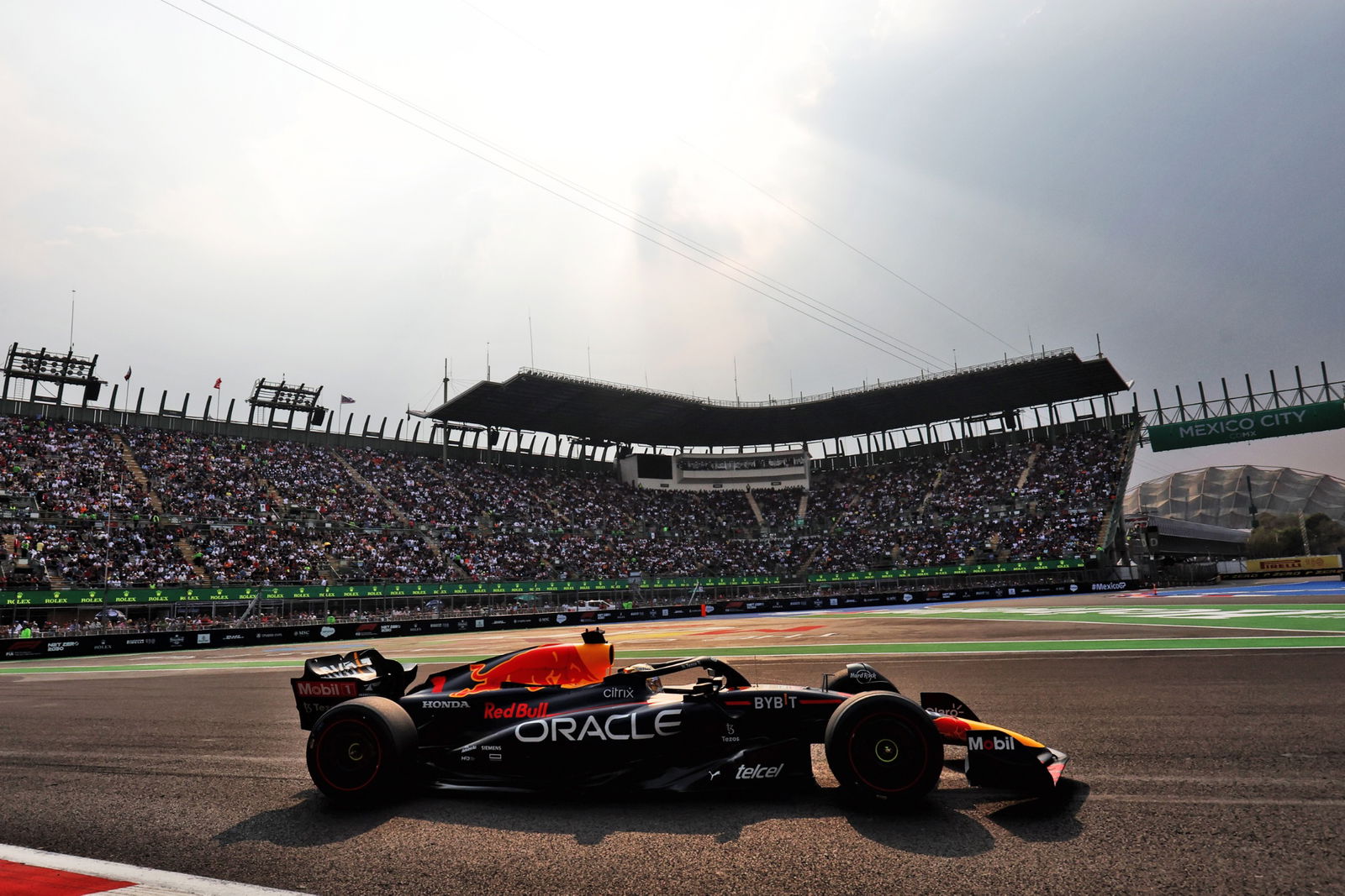 Max Verstappen (NLD) Red Bull Racing RB18. Formula 1 World Championship, Rd 20, Mexican Grand Prix, Mexico City, Mexico,