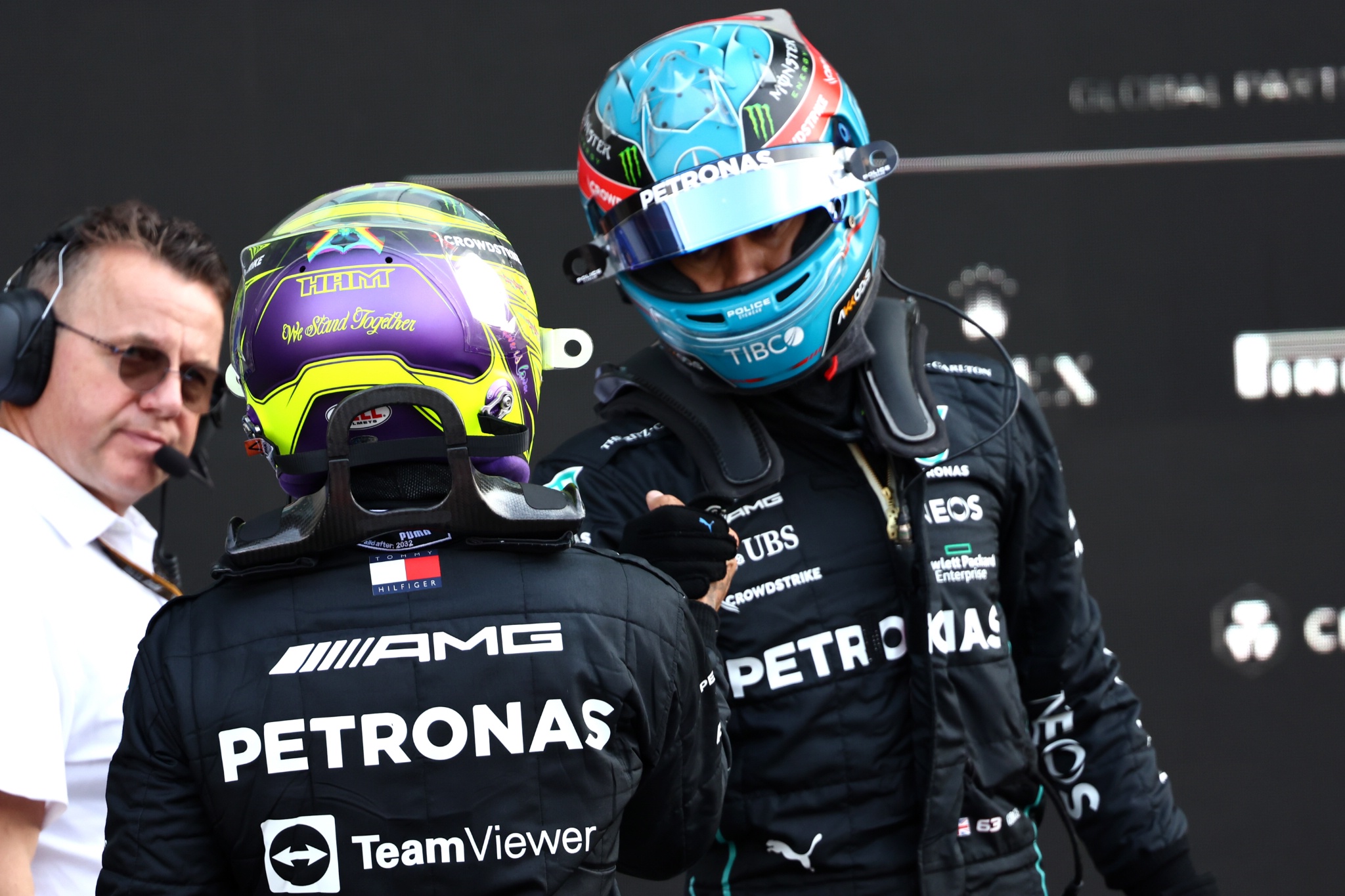 Lewis Hamilton (GBR) ) Mercedes AMG F1 dan George Russell (GBR) Mercedes AMG F1. Kejuaraan Dunia Formula 1, Rd 20, Meksiko