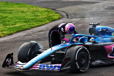 Fernando Alonso (ESP) Alpine F1 Team A522 retired from the race. Formula 1 World Championship, Rd 20, Mexican Grand Prix,