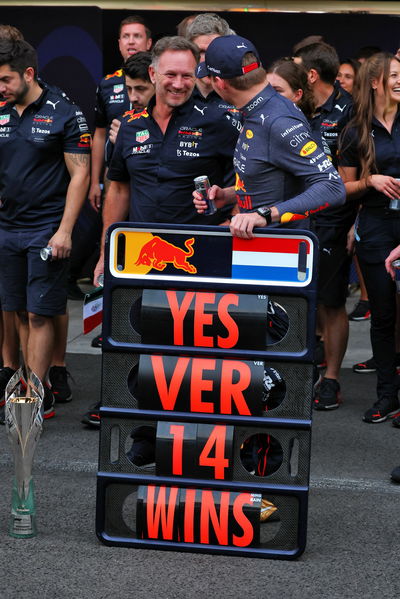 (L to R): Christian Horner (GBR) Red Bull Racing Team Principal celebrates a record breaking 14th GP victory in one season