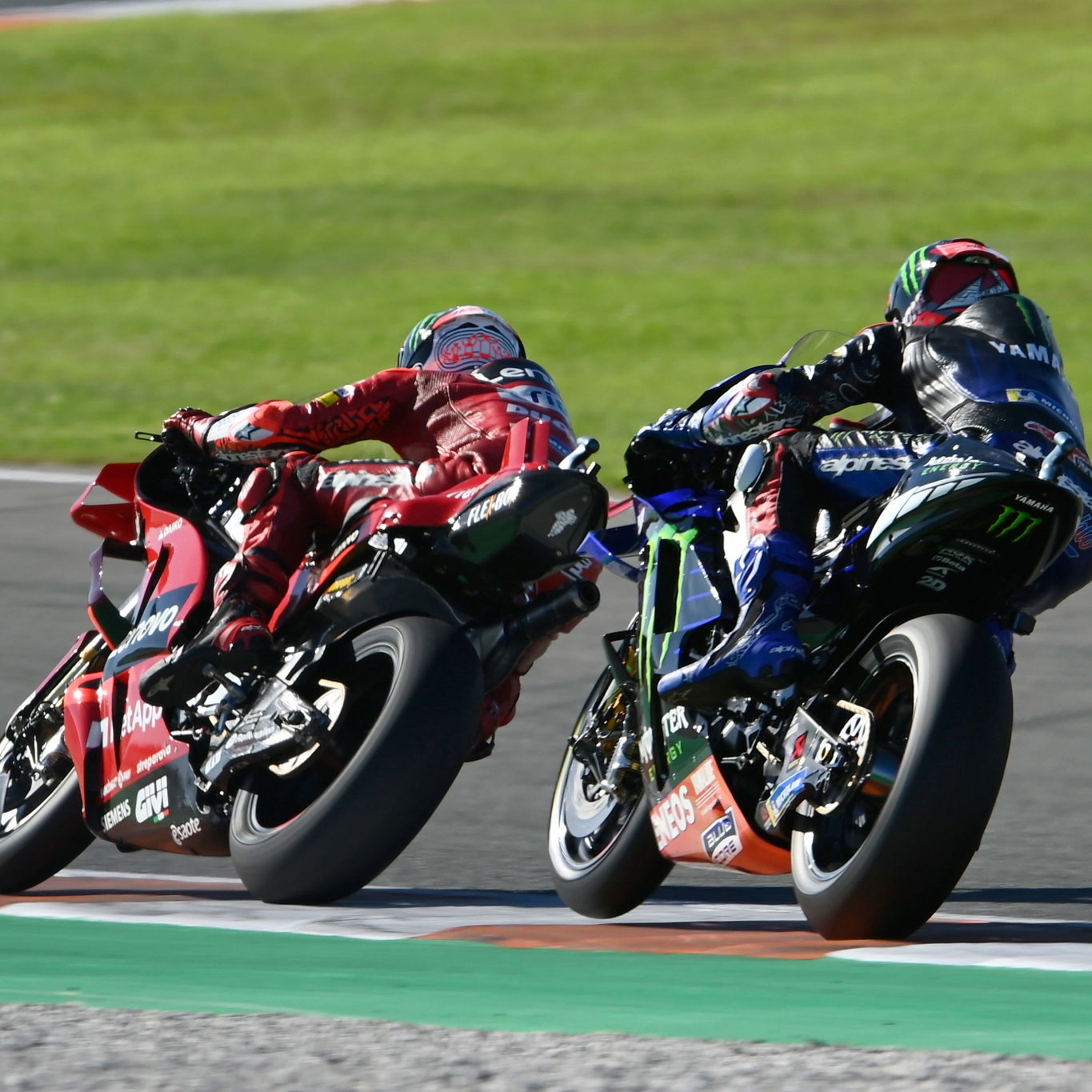 Francesco Bagnaia, Fabio Quartararo, MotoGP race, Valencia MotoGP, 6 November