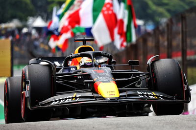 Max Verstappen (NLD) ) Red Bull Racing RB18. Kejuaraan Dunia Formula 1, Rd 21, Grand Prix Brasil, Sao Paulo, Brasil,