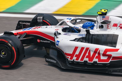 Mick Schumacher (GER) ) Haas VF-22. Kejuaraan Dunia Formula 1, Rd 21, Grand Prix Brasil, Sao Paulo, Brasil, Kualifikasi