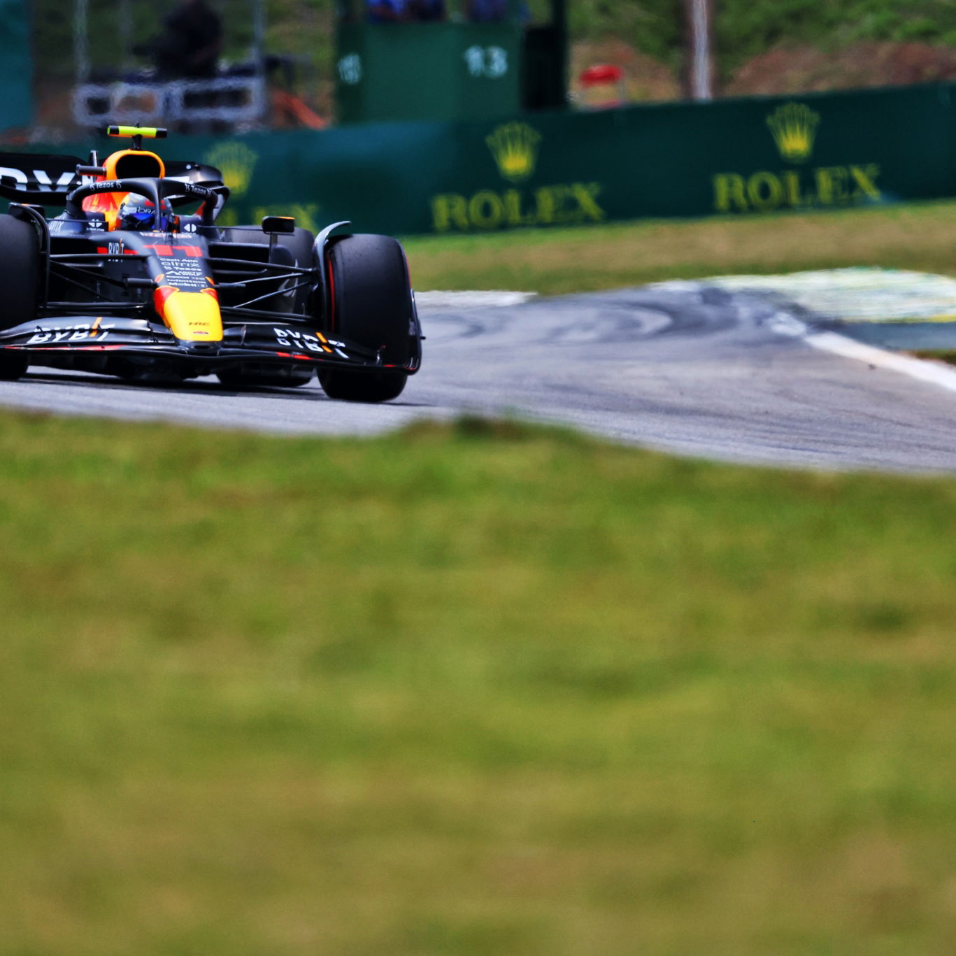 Sergio Perez (MEX) Red Bull Racing RB18. Formula 1 World Championship, Rd 21, Brazilian Grand Prix, Sao Paulo, Brazil,