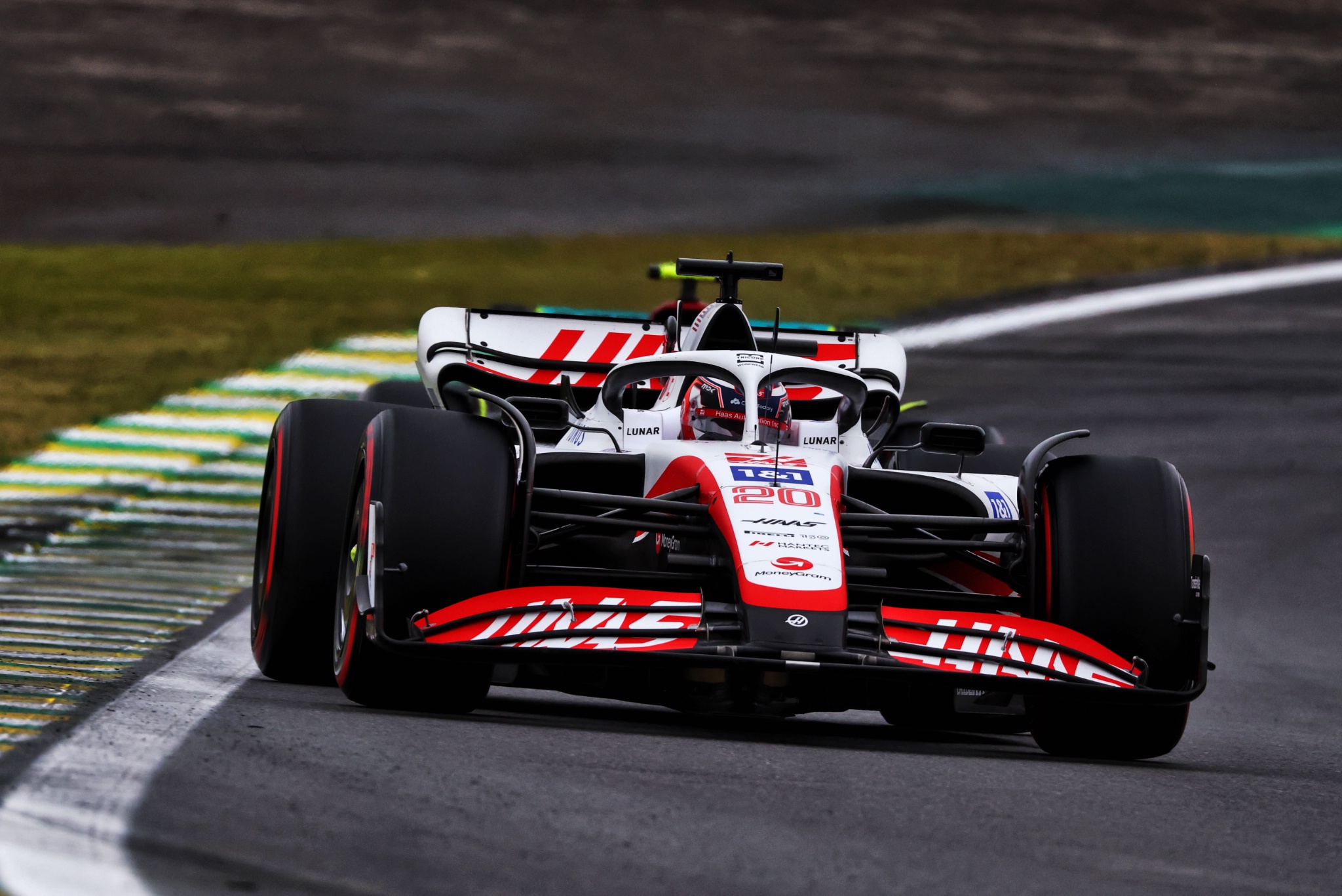 Kevin Magnussen (DEN) Haas VF-22. Formula 1 World Championship, Rd 21, Brazilian Grand Prix, Sao Paulo, Brazil, Qualifying