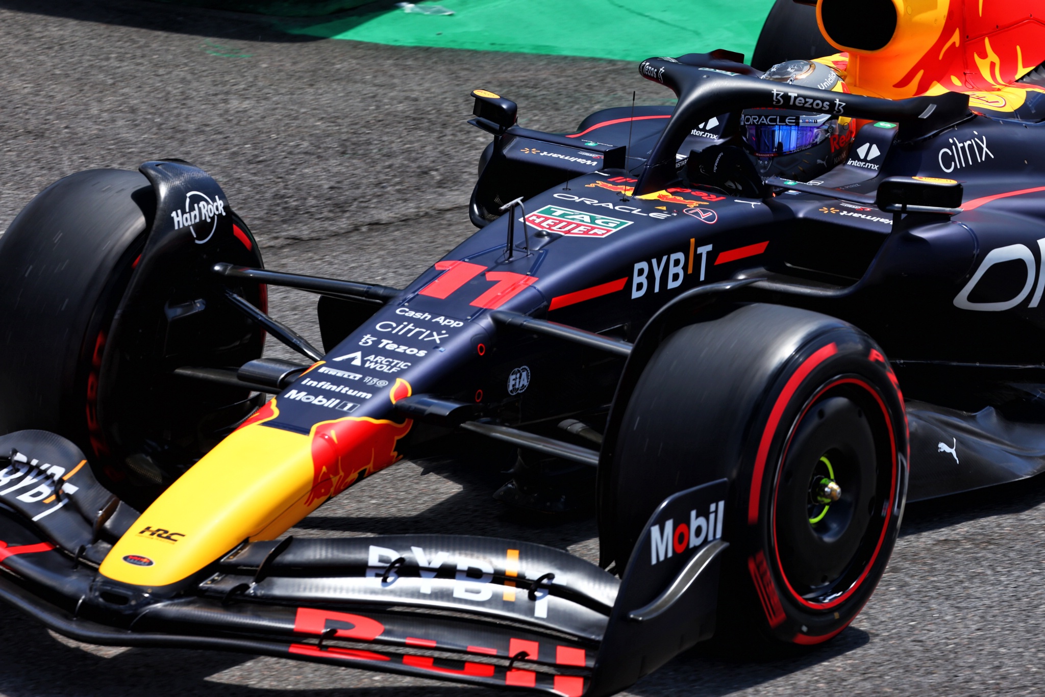 Sergio Perez (MEX) Red Bull Racing RB18. Formula 1 World Championship, Rd 21, Brazilian Grand Prix, Sao Paulo, Brazil,