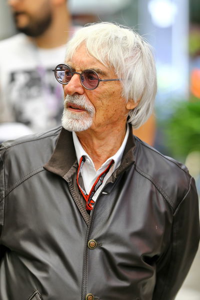 Bernie Ecclestone (GBR). Formula 1 World Championship, Rd 21, Brazilian Grand Prix, Sao Paulo, Brazil, Sprint Day.-